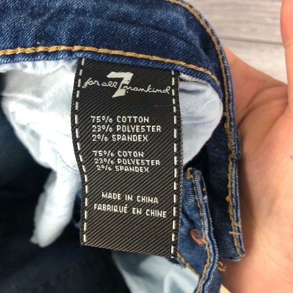 7 For All Mankind Jean Shorts - Picture 4 of 4